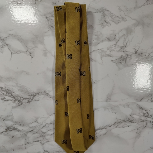 Van Boven Michigan University Tie - Picture 4 of 6